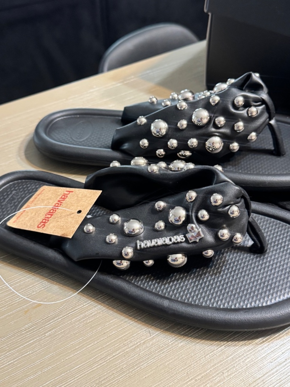 ISABEL MARANT x HAVIANA STUDDED BLACK SANDAL - Picture 4 of 5